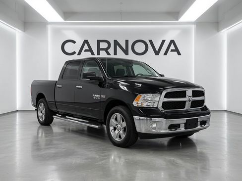 Used 2021 RAM 1500 Classic SLT AWD/4WD image 1