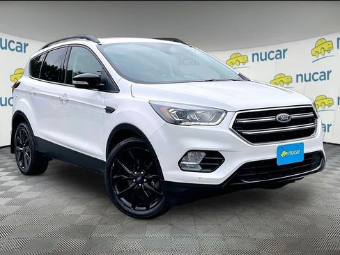 Used 2019 Ford Escape Titanium AWD/4WD image 1