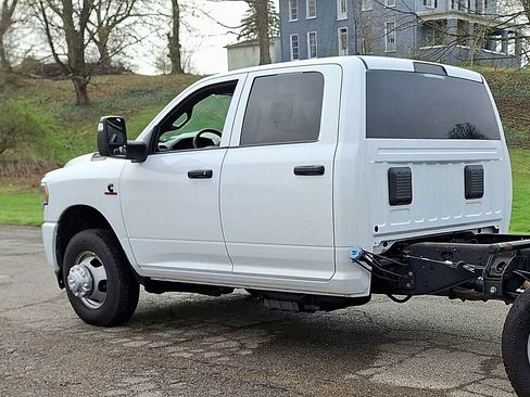 Used 2023 RAM 3500 Tradesman w/ Max Tow Package AWD/4WD image 6