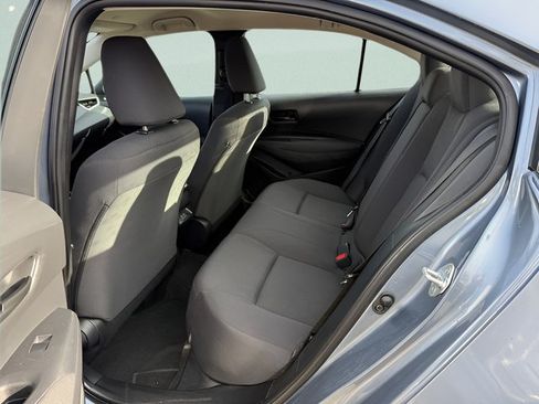 Used 2023 Toyota Corolla LE FWD image 5
