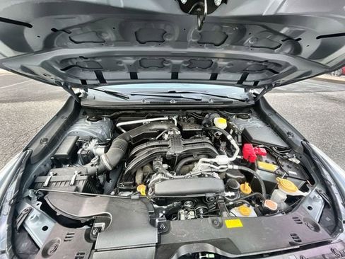 Used 2025 Subaru Crosstrek 2.0i Premium image 19
