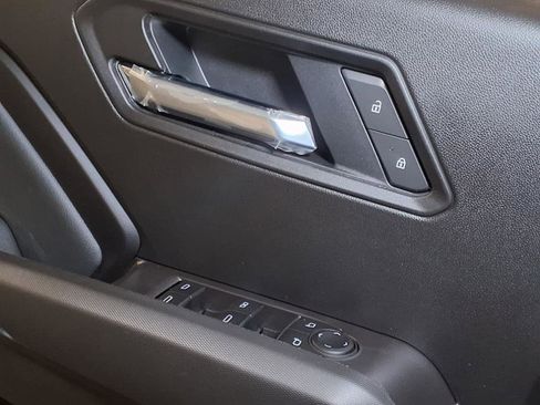 New 2025 GMC Canyon Elevation w/ Technology Package image 18