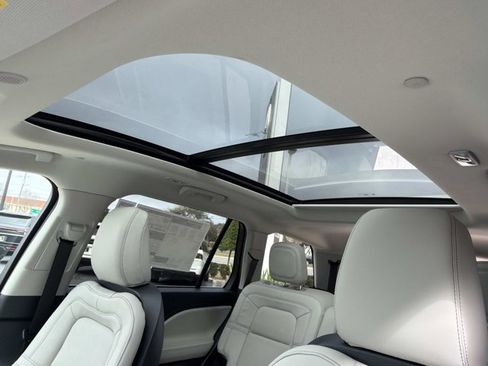 New 2026 Lincoln Aviator Reserve image 34