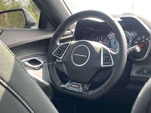Used 2018 Chevrolet Camaro SS RWD image 37