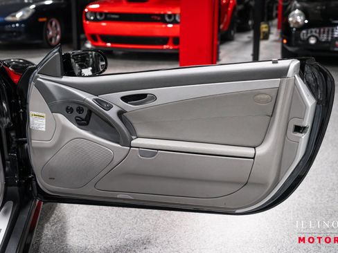 Used 2004 Mercedes-Benz SL 55 AMG image 27