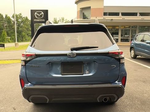 Used 2025 Subaru Forester Limited AWD/4WD image 6