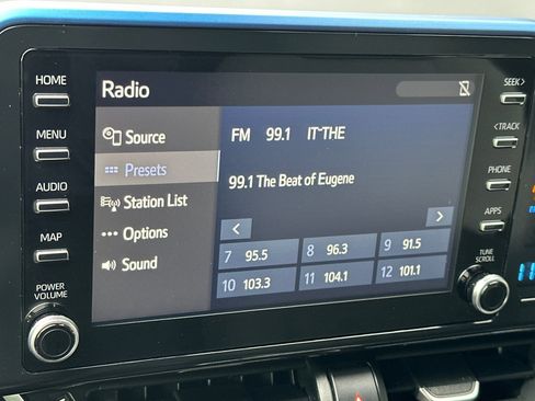 Used 2019 Toyota C-HR XLE image 20