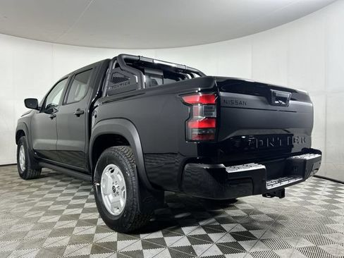 Used 2024 Nissan Frontier SV w/ Hardbody Edition AWD/4WD image 10