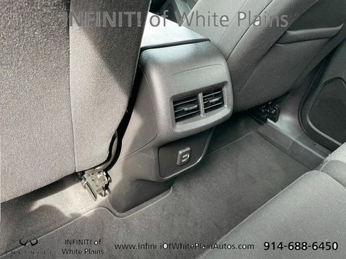 Used 2022 Chevrolet Equinox LT AWD/4WD image 8