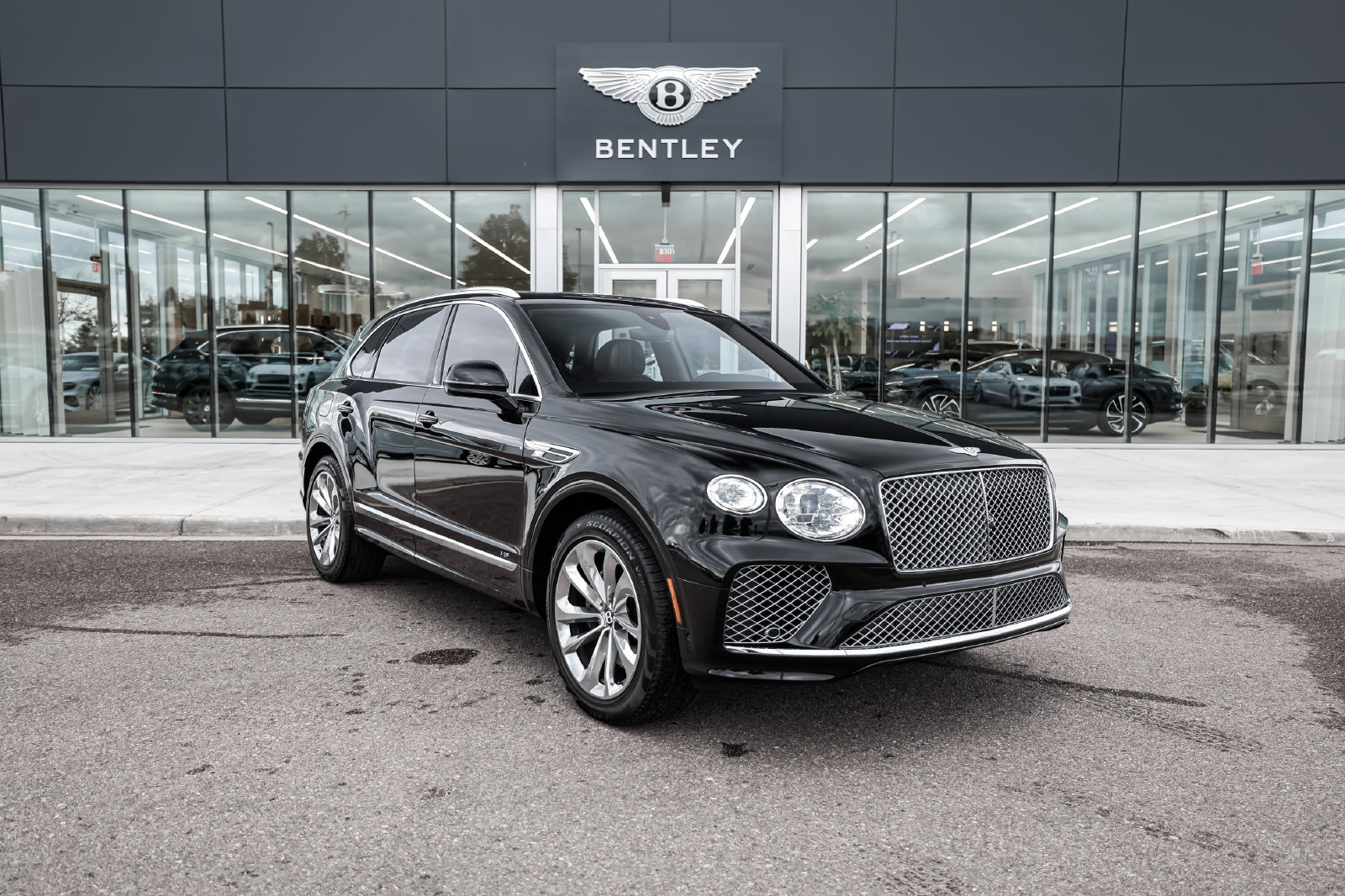 Certified 2022 Bentley Bentayga AWD/4WD image 17