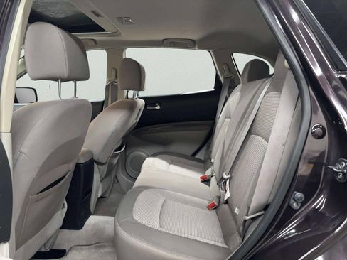 Used 2011 Nissan Rogue SV w/ Premium Pkg image 15