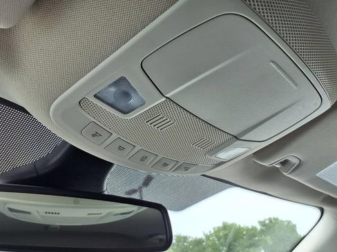Used 2024 Ford Edge SEL AWD/4WD image 16