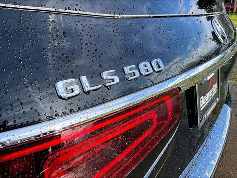 Used 2020 Mercedes-Benz GLS 580 4MATIC image 34
