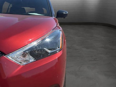 Used 2020 Nissan Kicks SR FWD image 31
