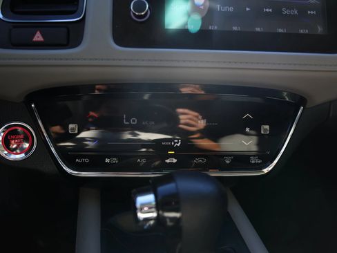 Used 2019 Honda HR-V EX image 18