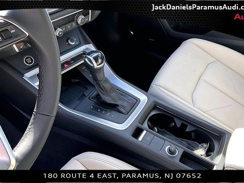 Used 2024 Audi Q3 2.0T Premium Plus image 12