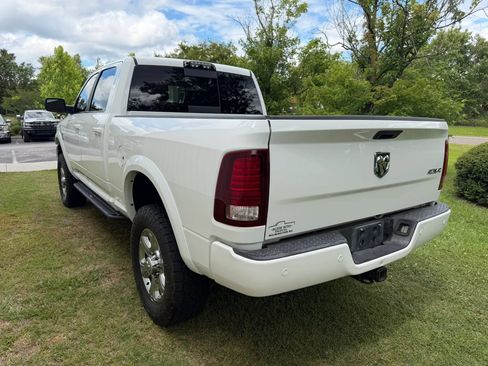 Used 2018 RAM 2500 Laramie w/ Sport Appearance Group AWD/4WD image 9