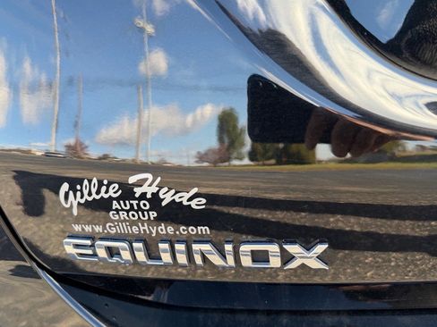 Used 2023 Chevrolet Equinox LT w/ Driver Convenience Package image 7