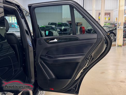 Used 2018 Mercedes-Benz GLE 350 GLE 350 4MATIC Sport Utility 4 w/ Premium 1 Package image 20