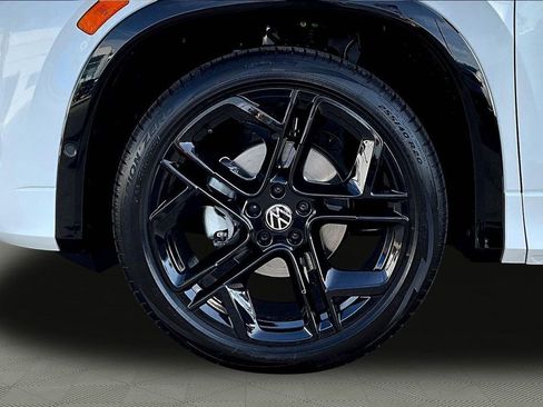 New 2026 Volkswagen Tiguan SE R-Line image 32