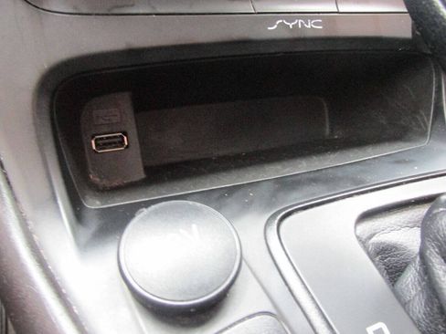 Used 2018 Ford Focus S FWD image 53