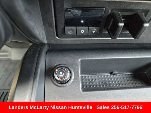 Used 2024 Nissan Titan PRO-4X w/ Pro-4x Convenience Package AWD/4WD image 23