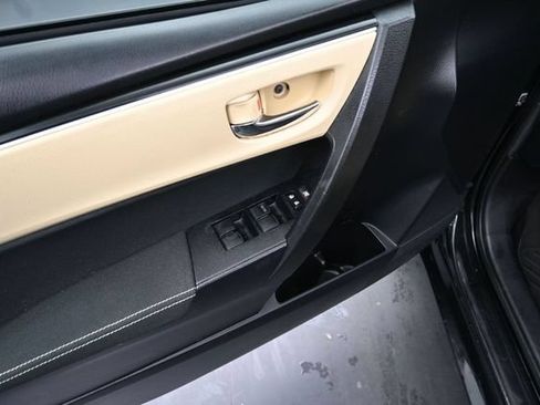 Used 2017 Toyota Corolla LE w/ Carpet Mat Package (TMS) FWD image 15