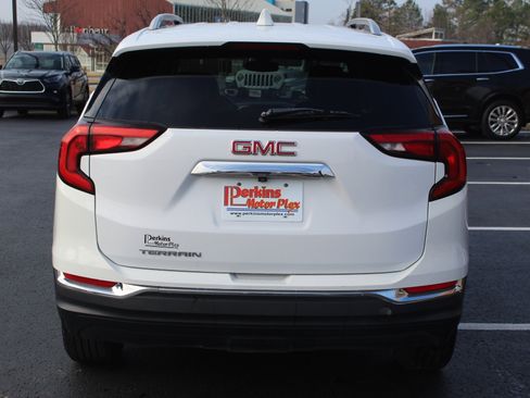 Used 2021 GMC Terrain SLT image 7