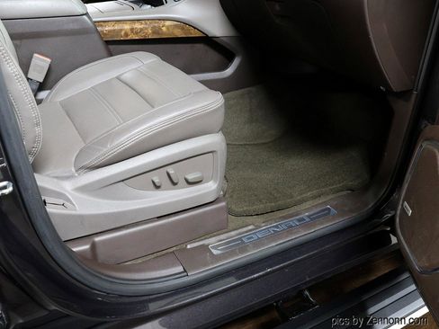 Used 2016 GMC Yukon Denali w/ Open Road Package image 35