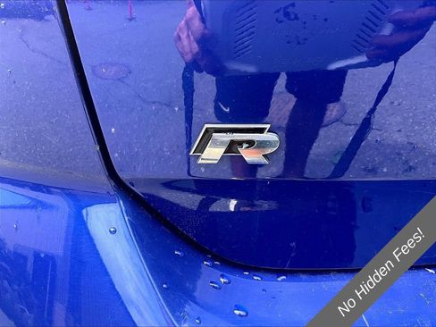 Used 2018 Volkswagen Golf R 4-Door AWD/4WD image 8
