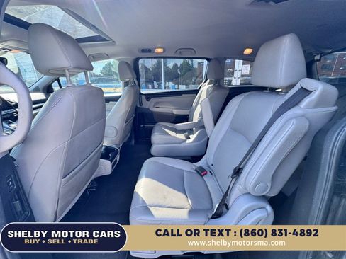 Used 2018 Honda Odyssey EX-L image 21