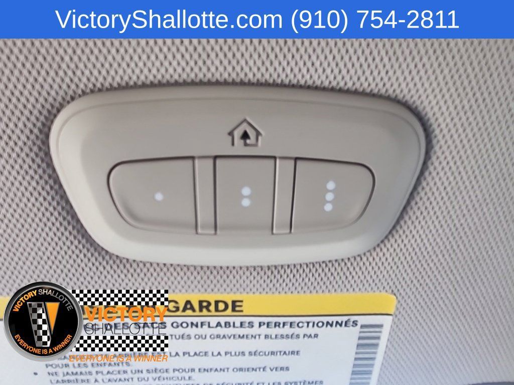 Certified 2022 Chrysler Pacifica Touring-L FWD image 41