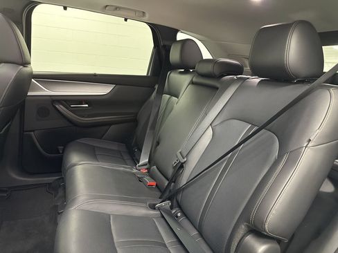Certified 2024 MAZDA CX-90 3.3 Turbo w/ Preferred Plus AWD/4WD image 29