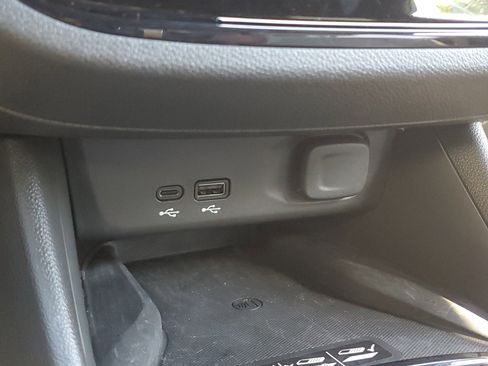 Used 2025 Buick Envista Avenir image 31