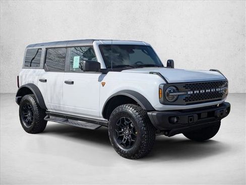 New 2026 Ford Bronco Badlands image 5