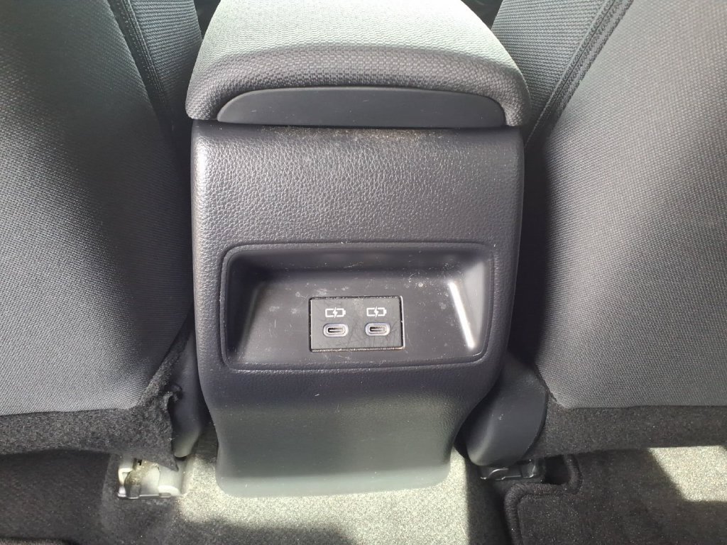 Used 2025 Toyota Corolla LE FWD image 15