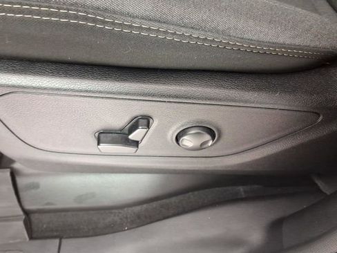 Used 2023 RAM 1500 Big Horn AWD/4WD image 15