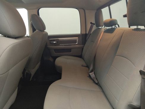 Used 2020 RAM 1500 Classic SLT image 18