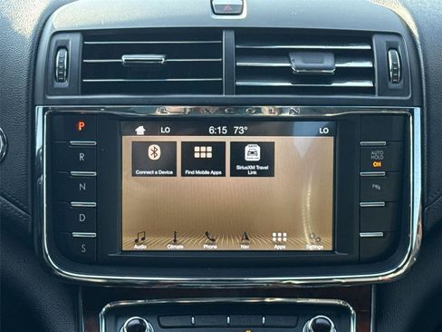 Used 2019 Lincoln Continental Select w/ Continental Climate Package AWD/4WD image 25