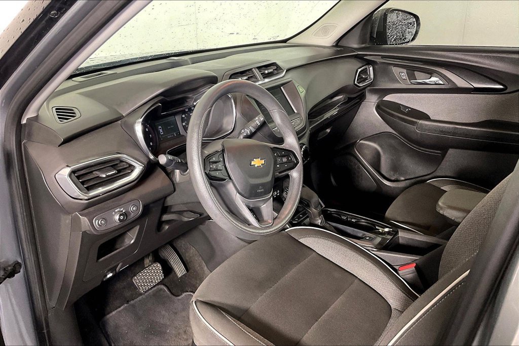 Used 2023 Chevrolet TrailBlazer LT FWD image 15