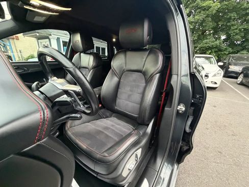 Used 2017 Porsche Macan GTS AWD/4WD image 15
