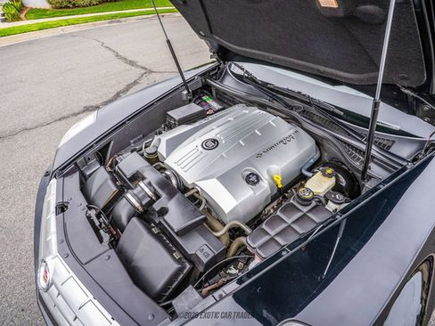 Used 2006 Cadillac XLR image 27