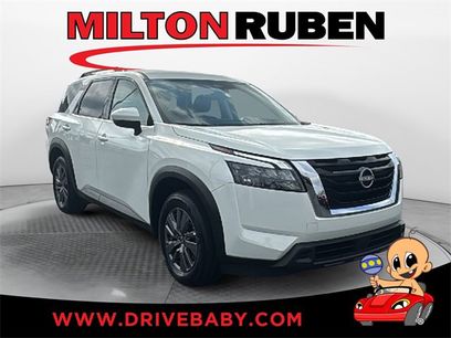 Used 2024 Nissan Pathfinder SV