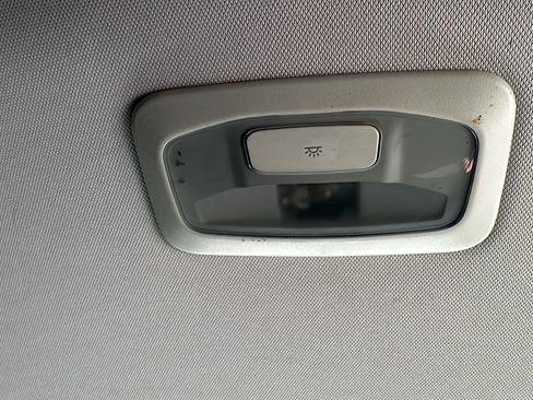 Used 2016 Jeep Renegade Latitude w/ Safety & Security Group FWD image 29