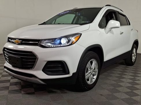 Used 2019 Chevrolet Trax LT w/ LT Convenience Package AWD/4WD image 6