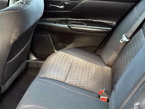 Used 2018 Nissan Altima 2.5 S w/ S Convenience Package image 1