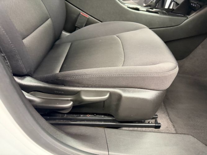 Used 2024 Chevrolet Malibu LT FWD image 30
