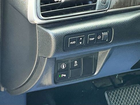 Used 2021 Honda Accord Touring image 10