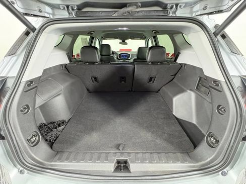 Used 2023 GMC Terrain SLT w/ Infotainment Package II FWD image 46