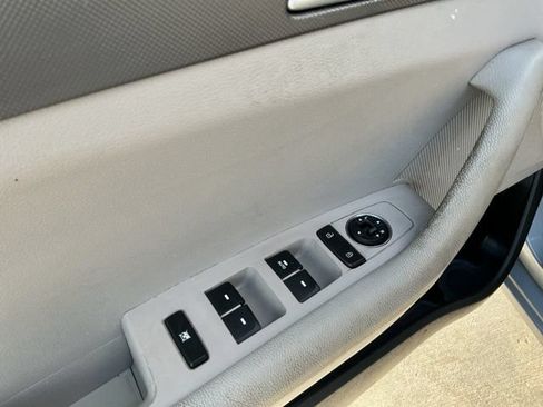 Used 2016 Hyundai Sonata SE FWD image 15
